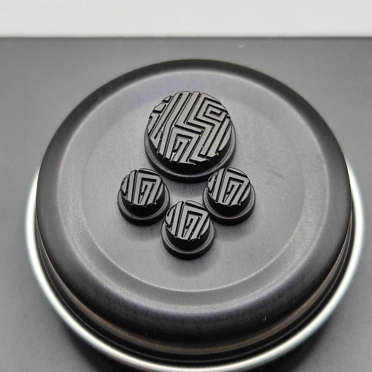 LASER ENGRAVED BMM BUTTON MAZE PATTERN FULL SET