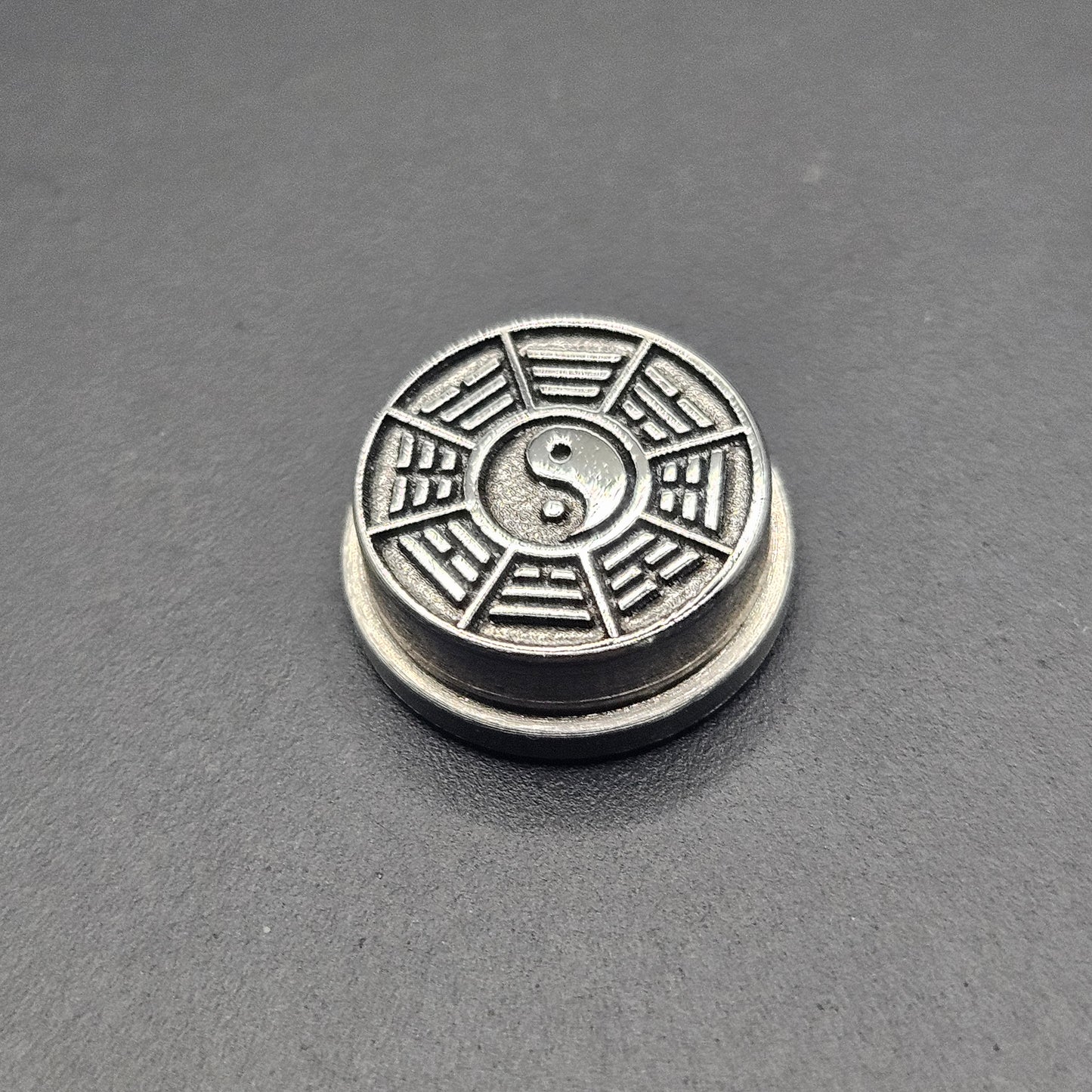 LASER ENGRAVED  BMM BUTTON, 3d 8 DIAGRAM YIN YANG DESIGN