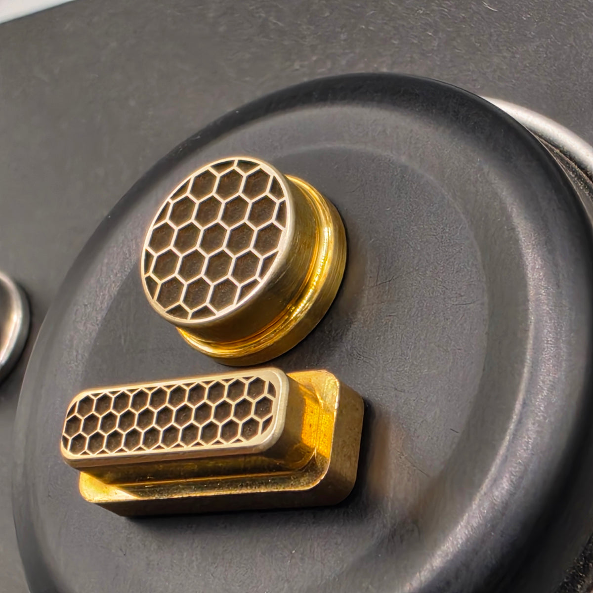 LASER ENGRAVED DELRO D60E BUTTON SET HONEYCOMB DESIGN