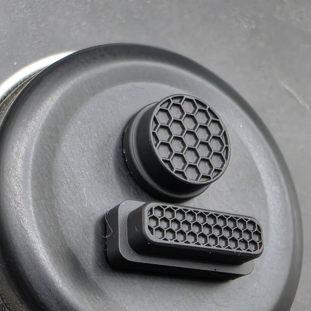 LASER ENGRAVED DELRO D60E BUTTON SET HONEYCOMB DESIGN