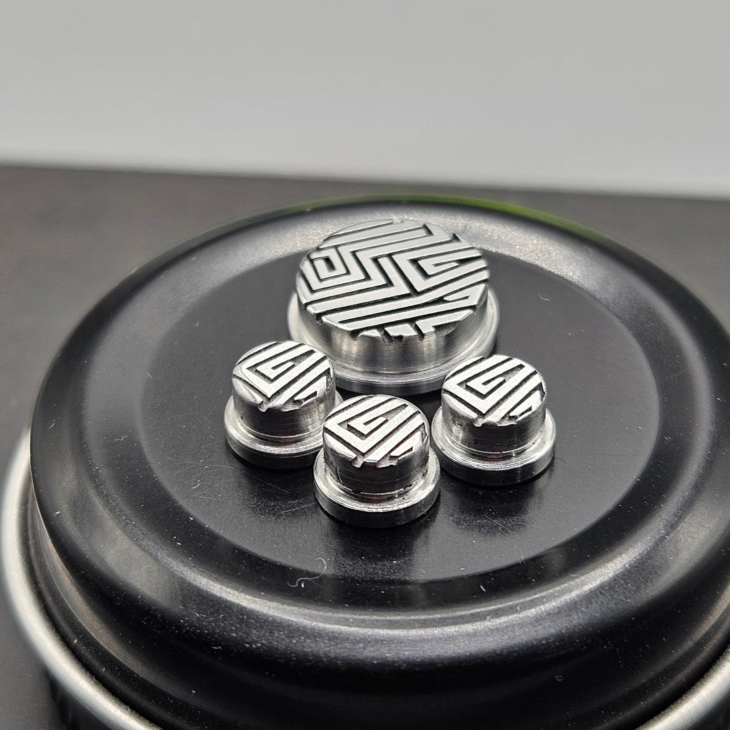 LASER ENGRAVED BMM BUTTON MAZE PATTERN FULL SET