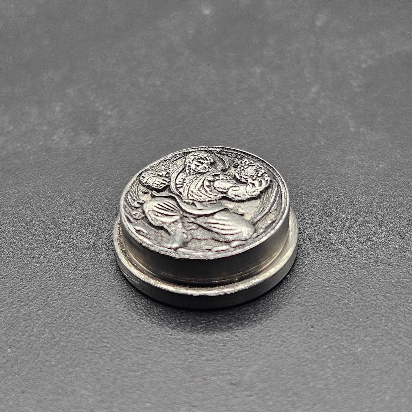 LASER ENGRAVED BMM BUTTON RYU DESIGN