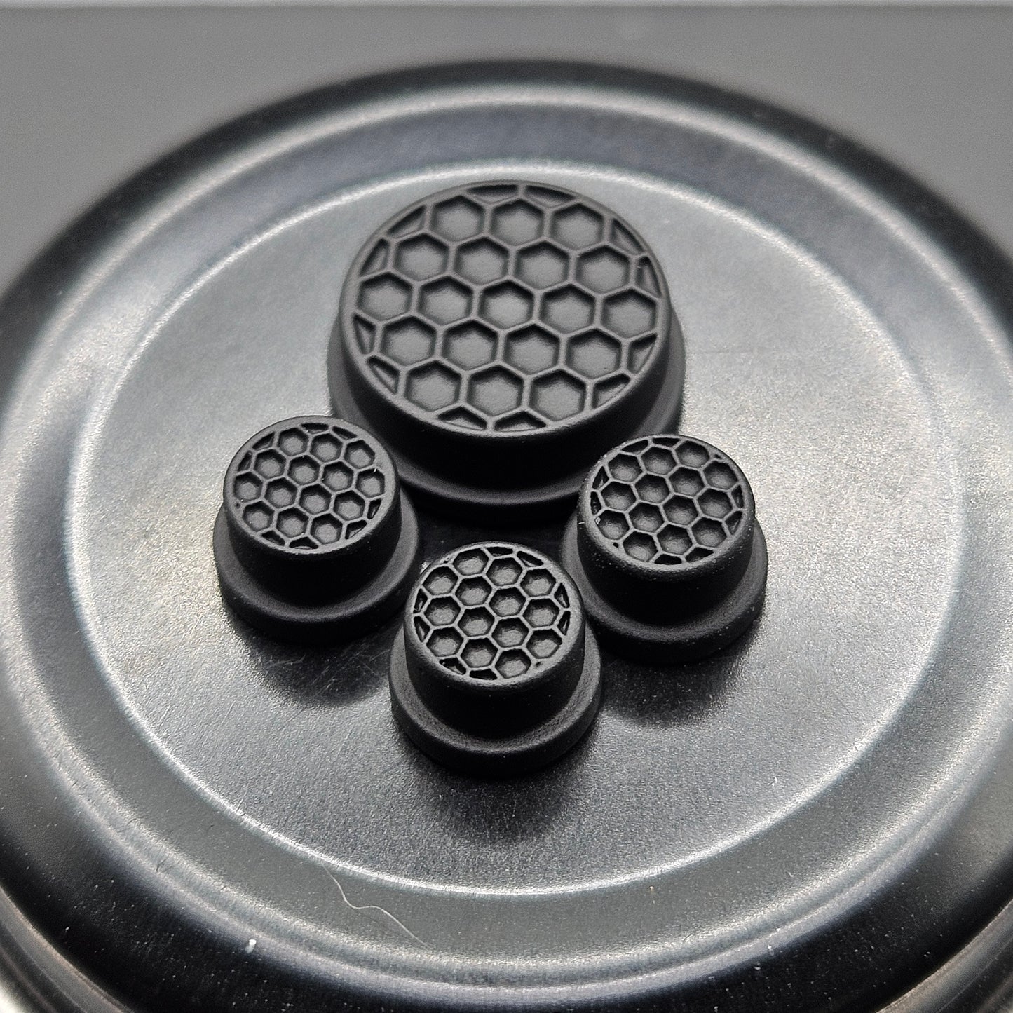 LASER ENGRAVED BMM BUTTON HONEY COMB PATTERN FULL SET