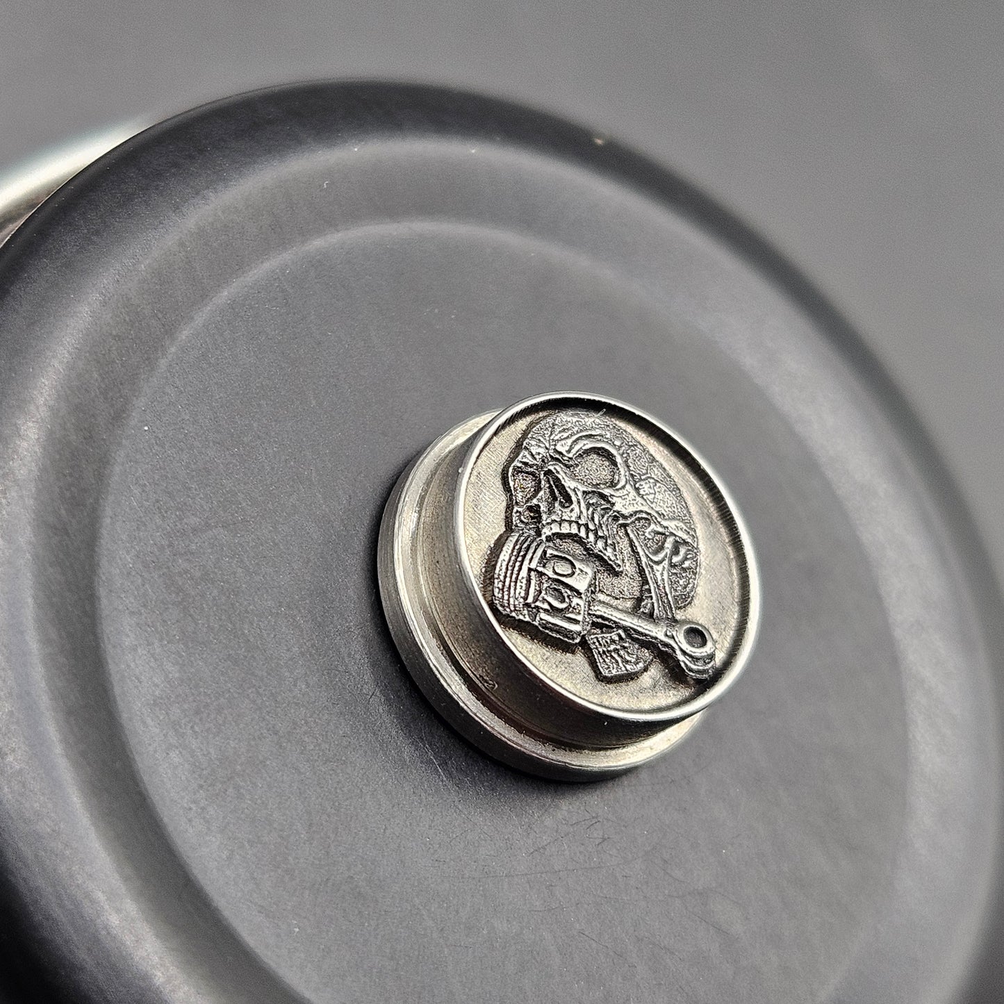 LASER ENGRAVED  BMM BUTTON, PISTON SKULL
