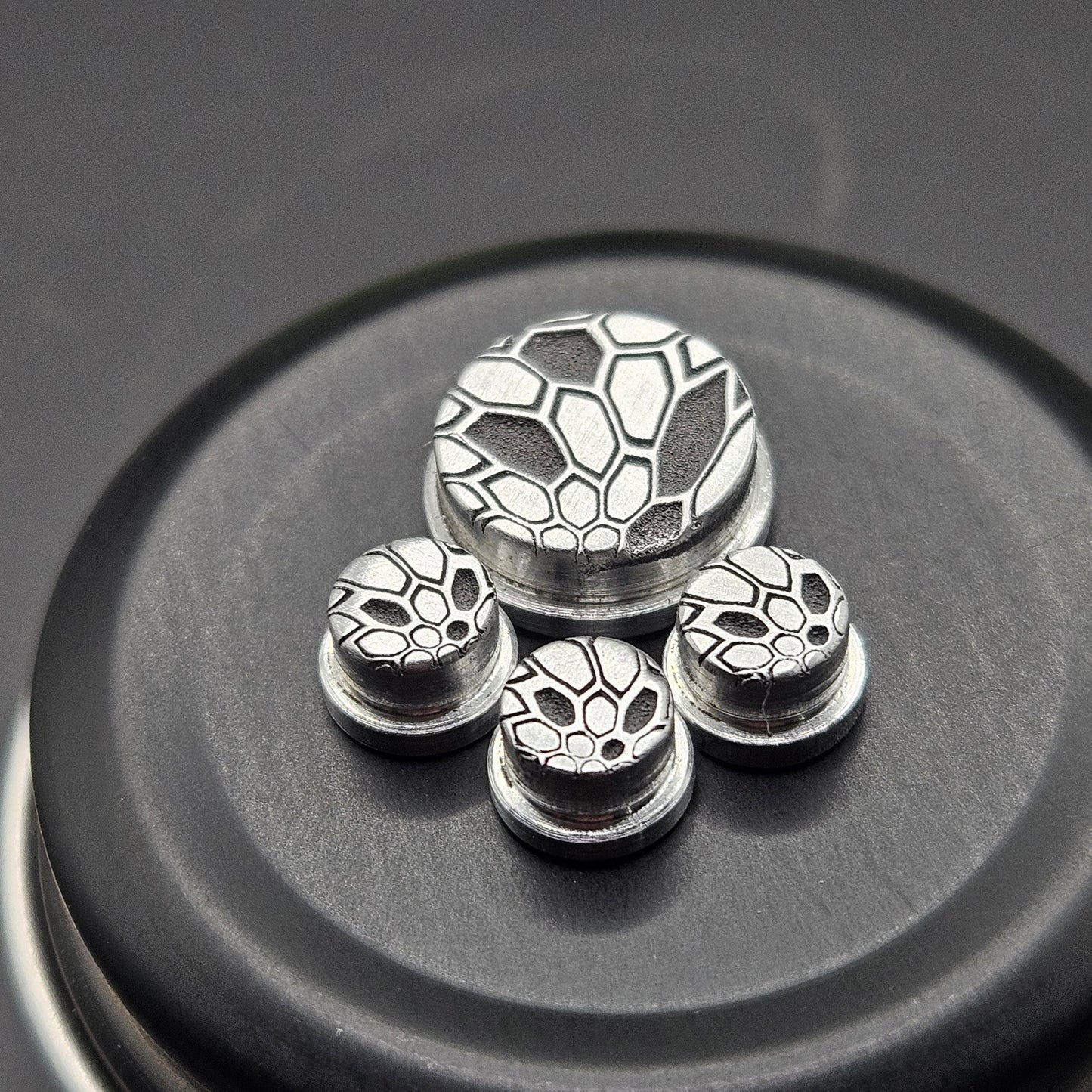 LASER ENGRAVED BMM BUTTON KRYPTEK PATTERN FULL SET