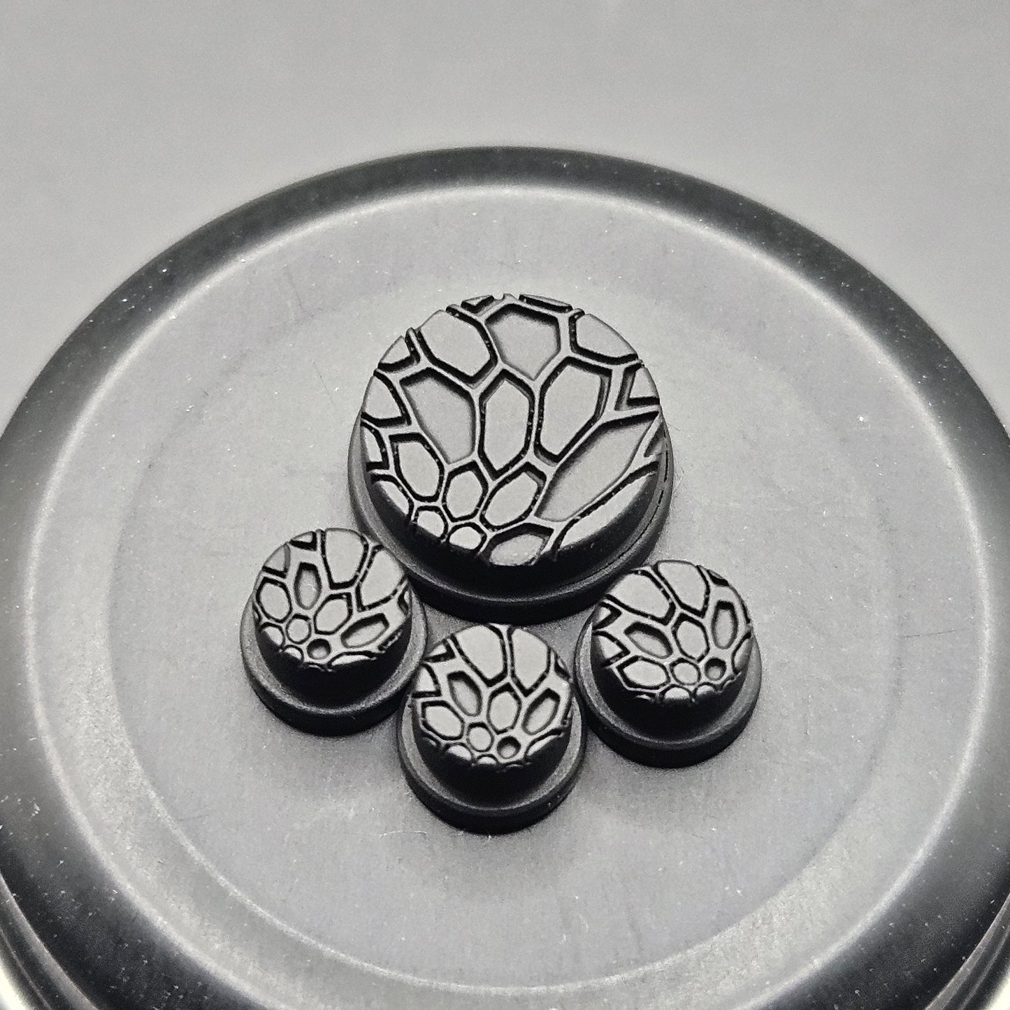 LASER ENGRAVED BMM BUTTON KRYPTEK PATTERN FULL SET