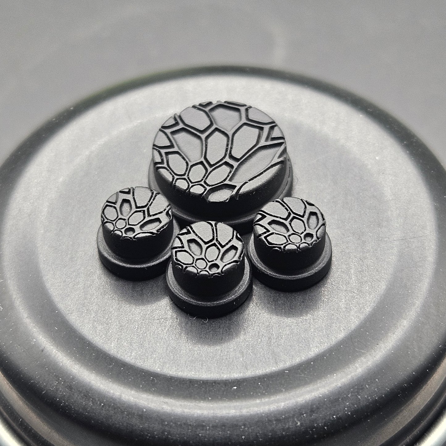 LASER ENGRAVED BMM BUTTON KRYPTEK PATTERN FULL SET