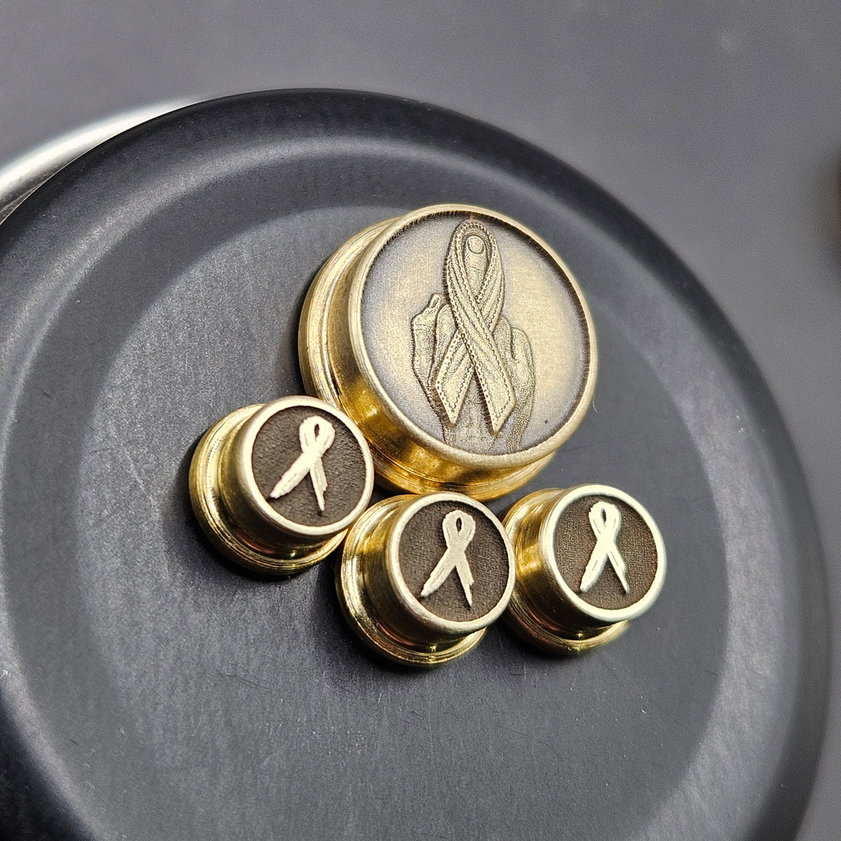LASER ENGRAVED BMM BUTTON FU*K CANCER DESIGN(FULL SET)